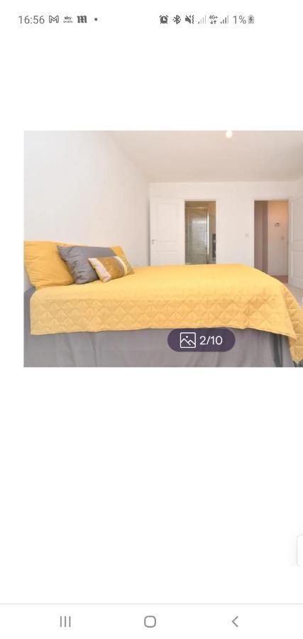 Nice 2 Bed Apartment Londra Esterno foto
